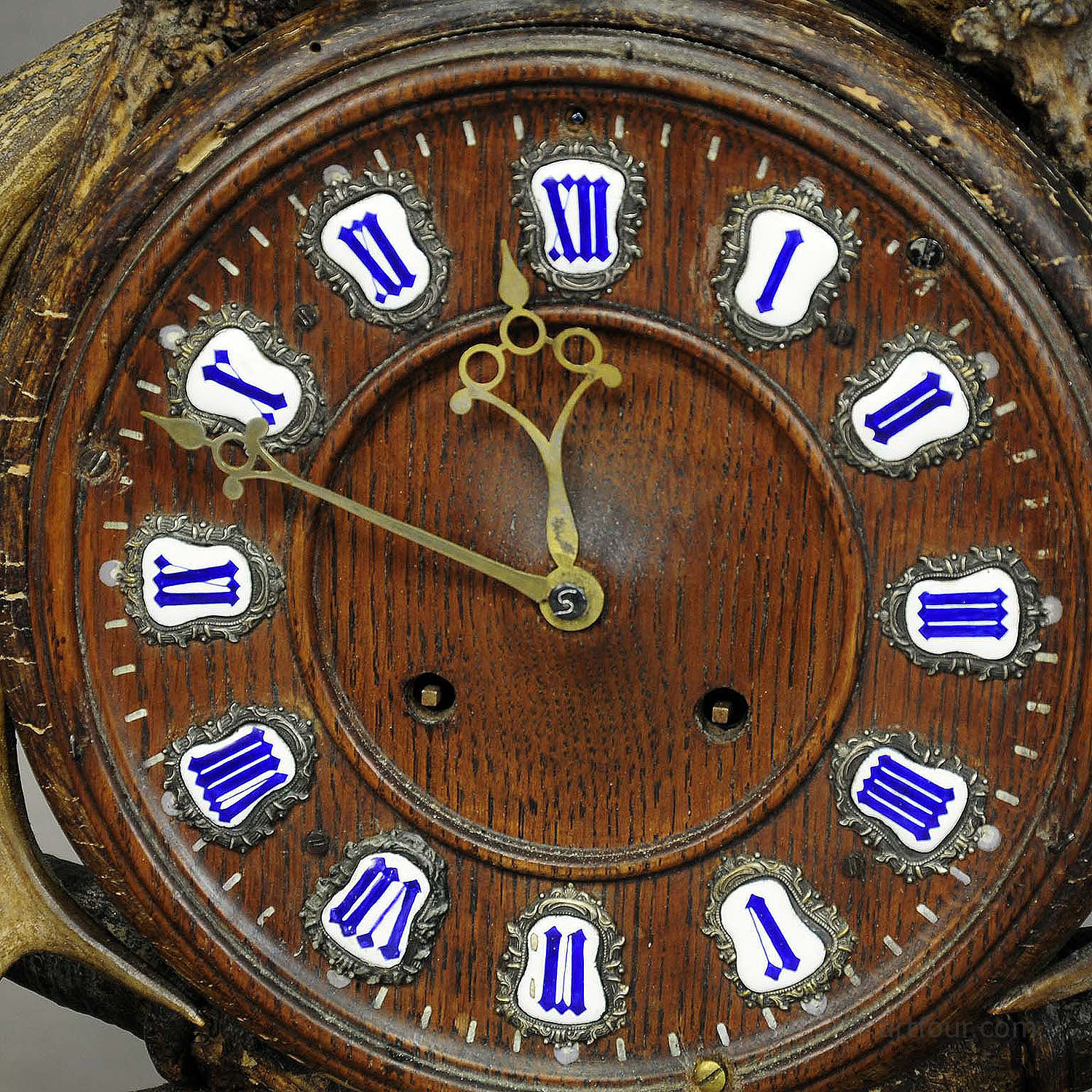 Great Lodge Style Antler Mantel Clock 1900