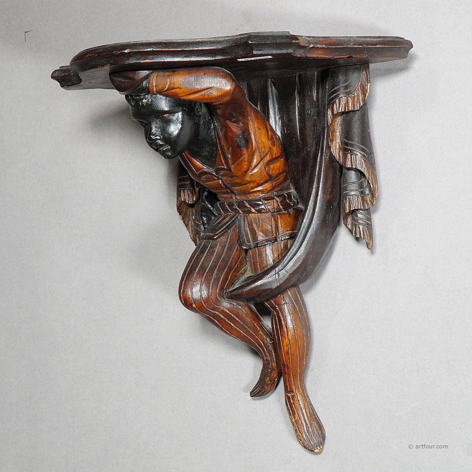 19th century Carved and Polychromed Venetian Shelve with Jester Figure 