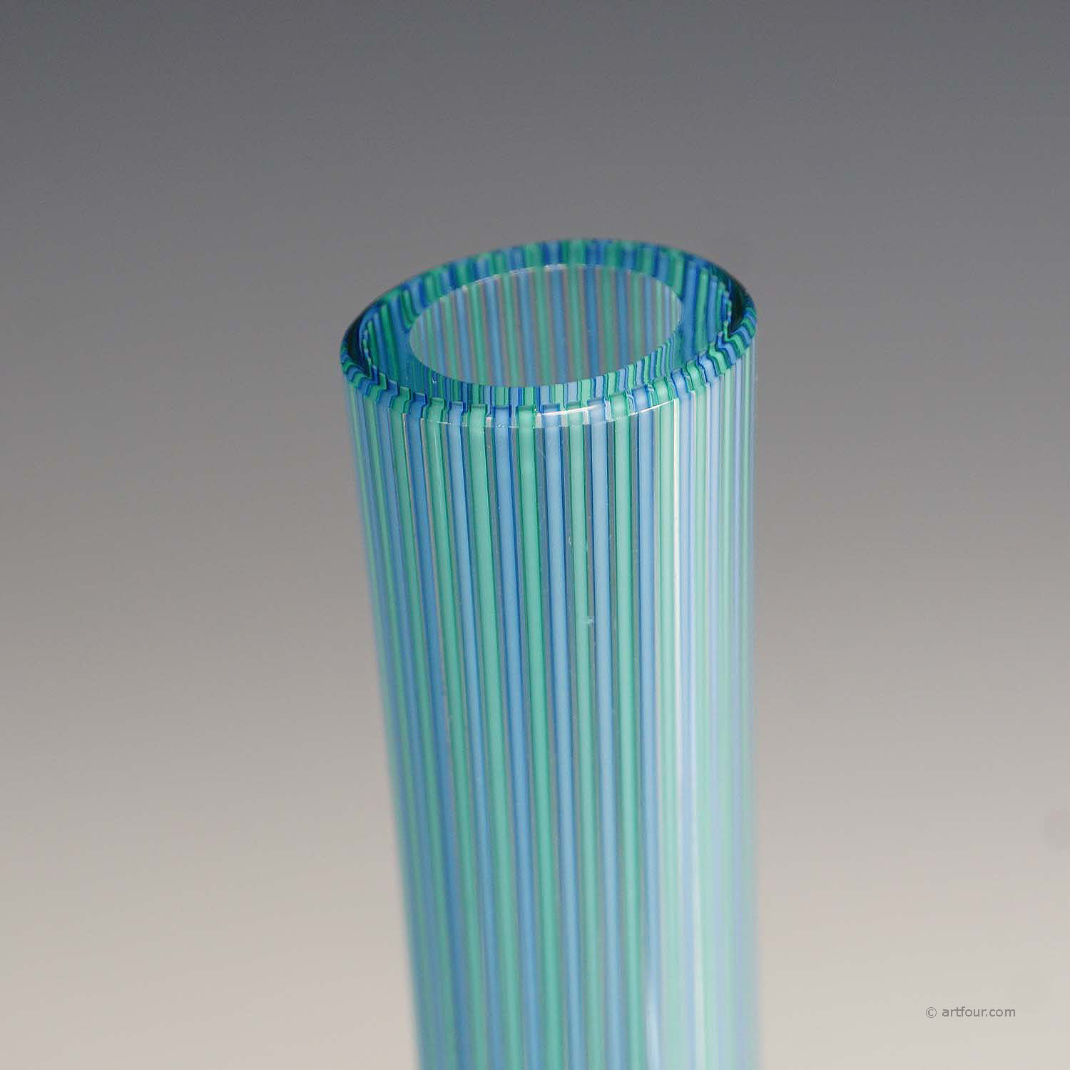 Large Vetrarti Filigrana Glass Vase, Murano ca. 1980