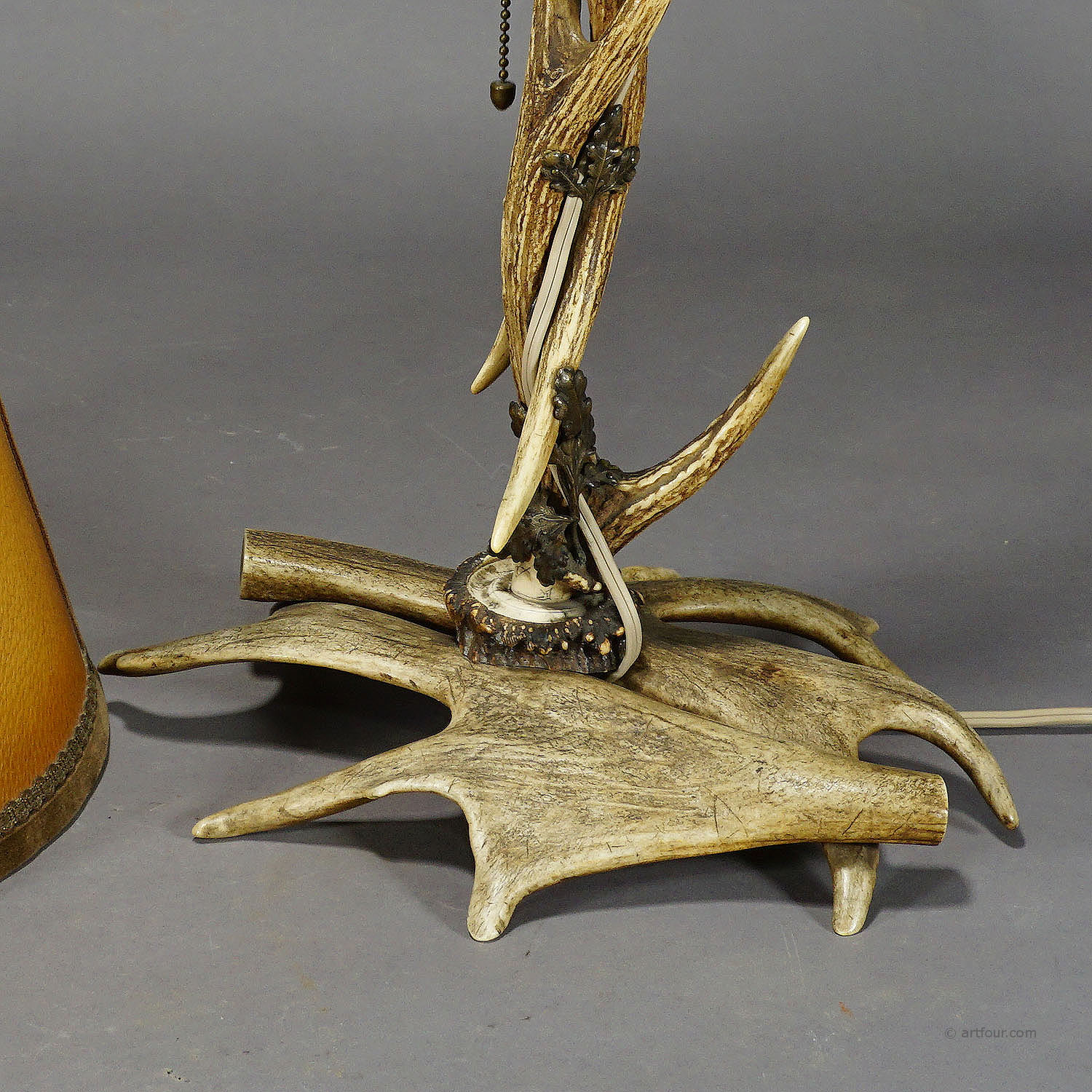 Rustic Antler Desk Lamp with Deer and Virginia Deer Antlers