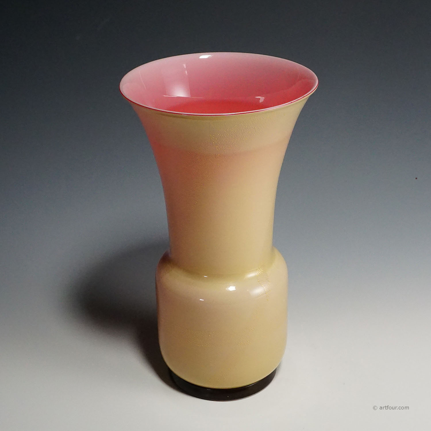 Large Venini Vase Aurato in Pink and Lattimo Glass and Gold Foil