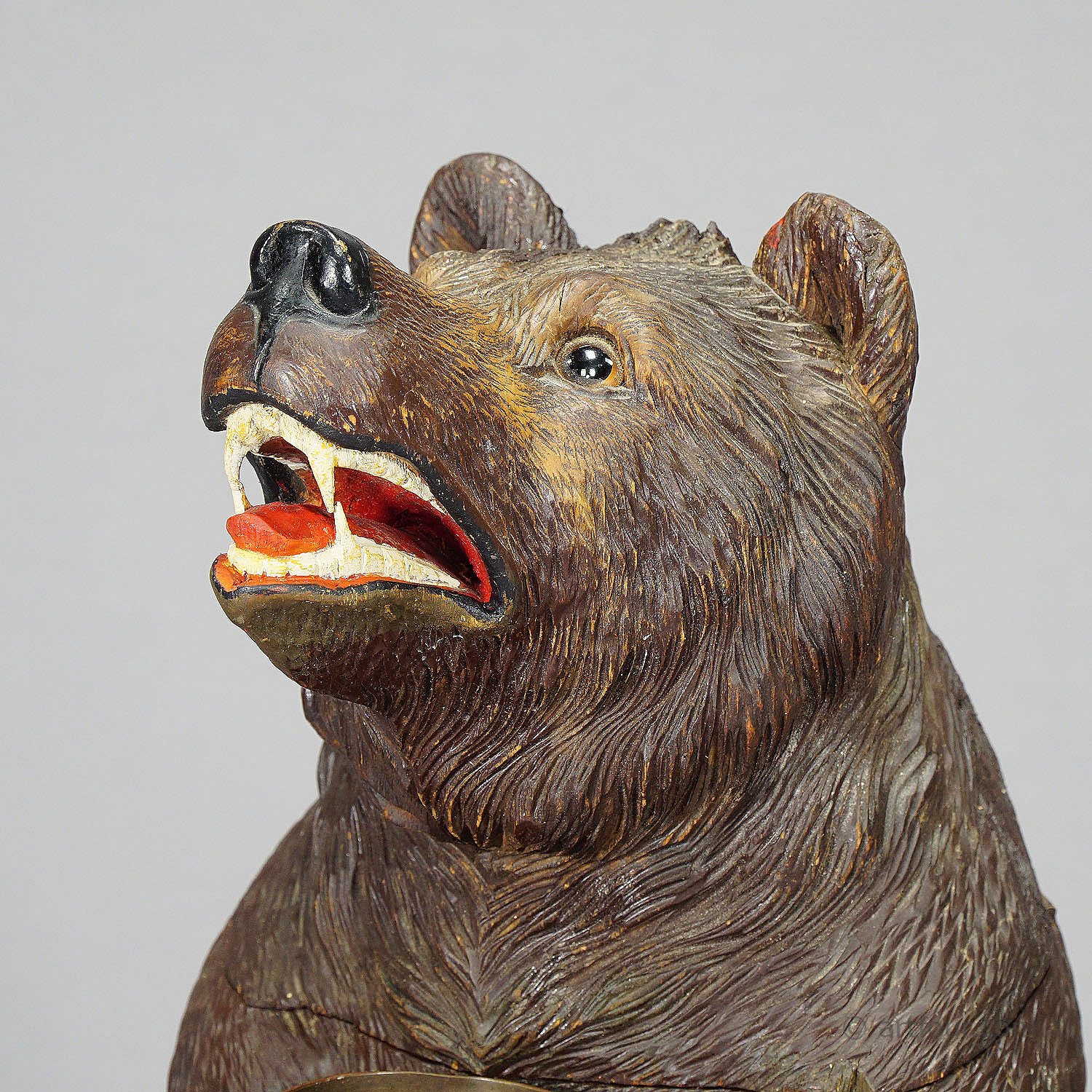 Large Wooden Carved Bear Tobacco Box, Swizerland ca. 1900