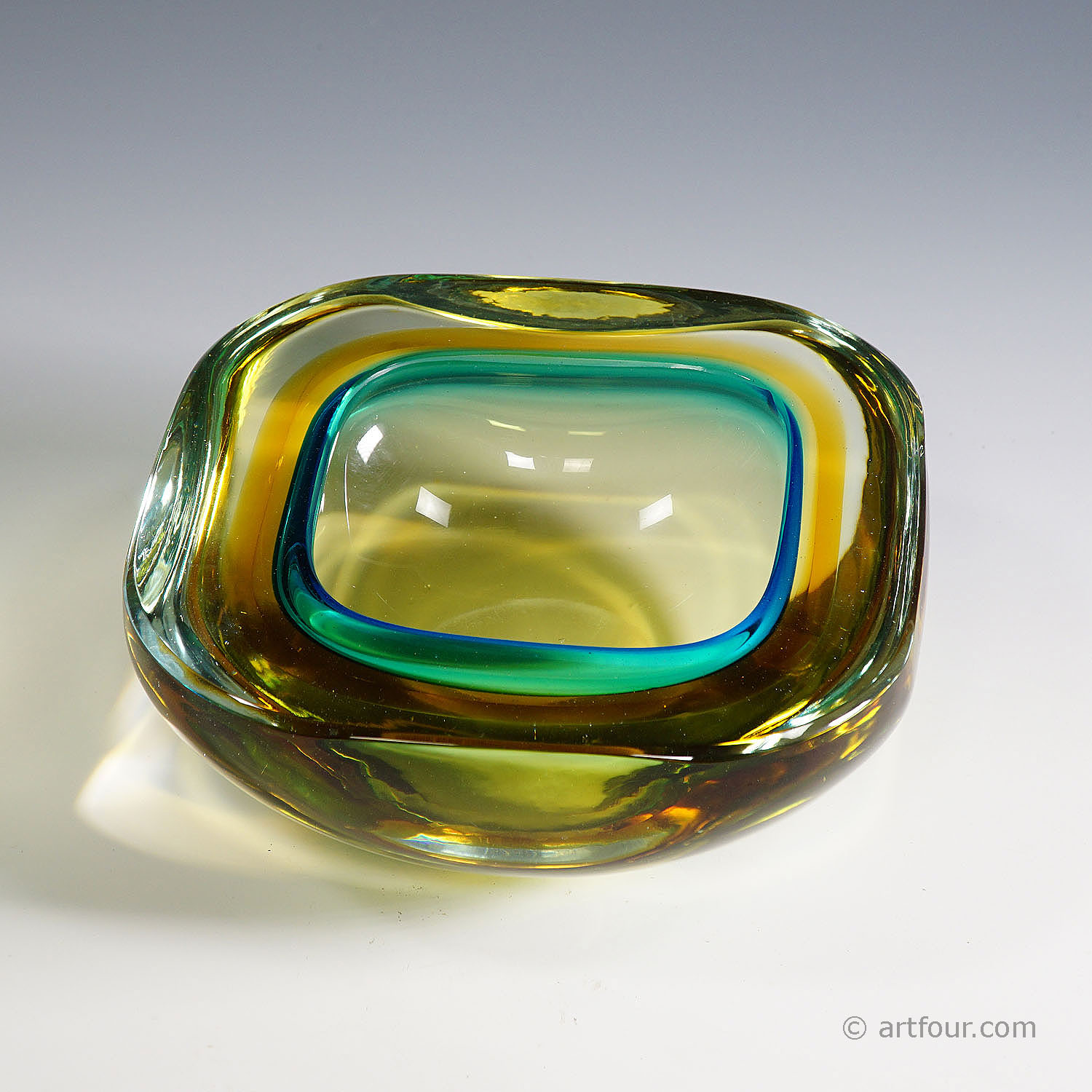 Heavy Seguso Vetri d'Arte (attr.) Murano Art Glass Bowl 1950s