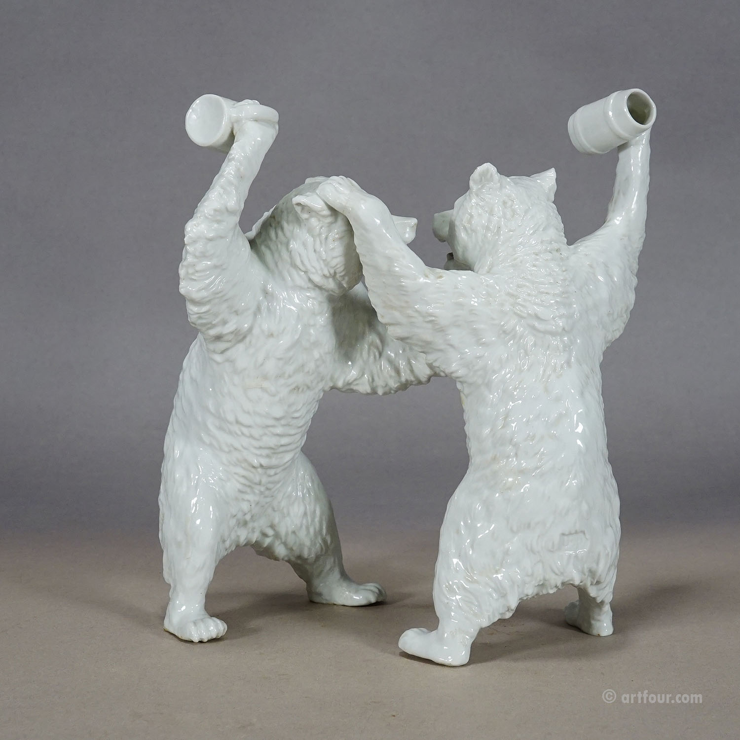 Antique Fighting Bears Porcelaine Sculpture, Germany ca. 1920s