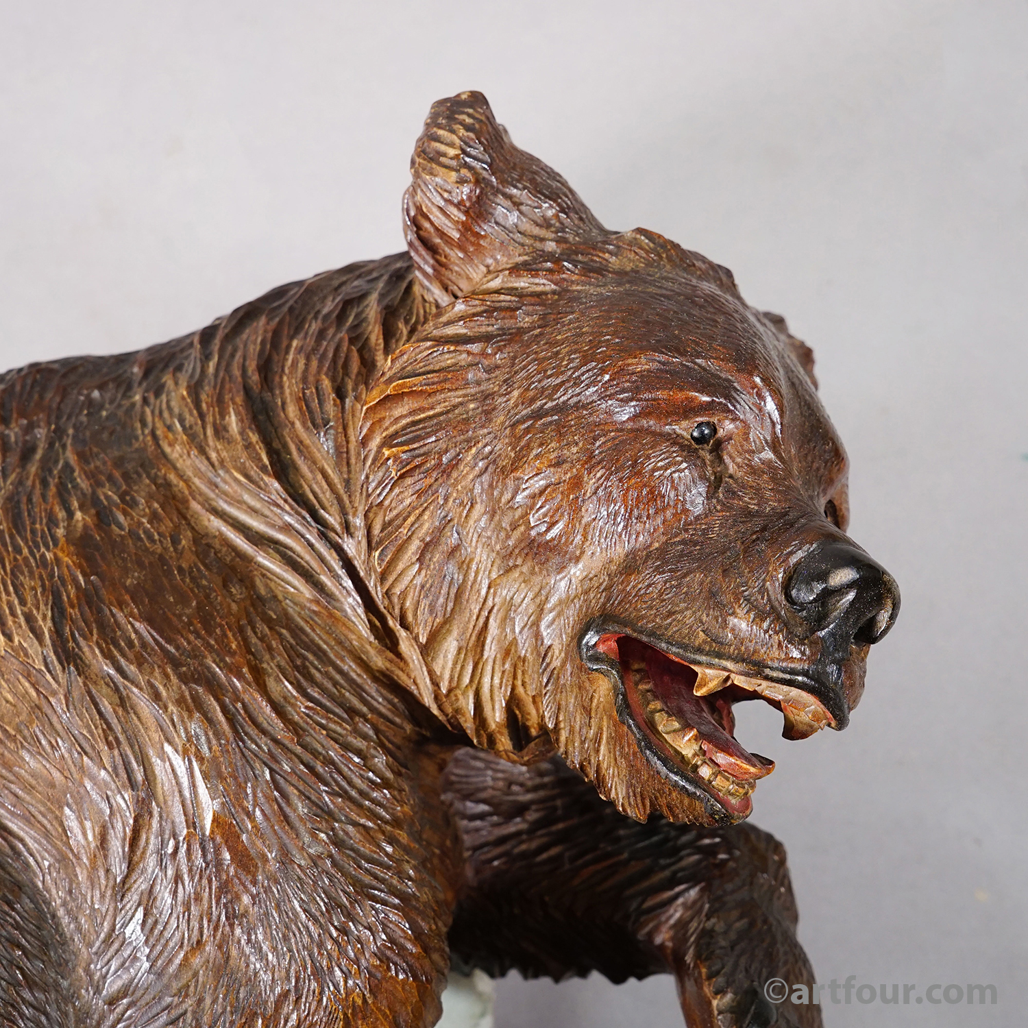 Antique Carved Black Forest Sitting Bear, Brienz Switzerland ca. 1900