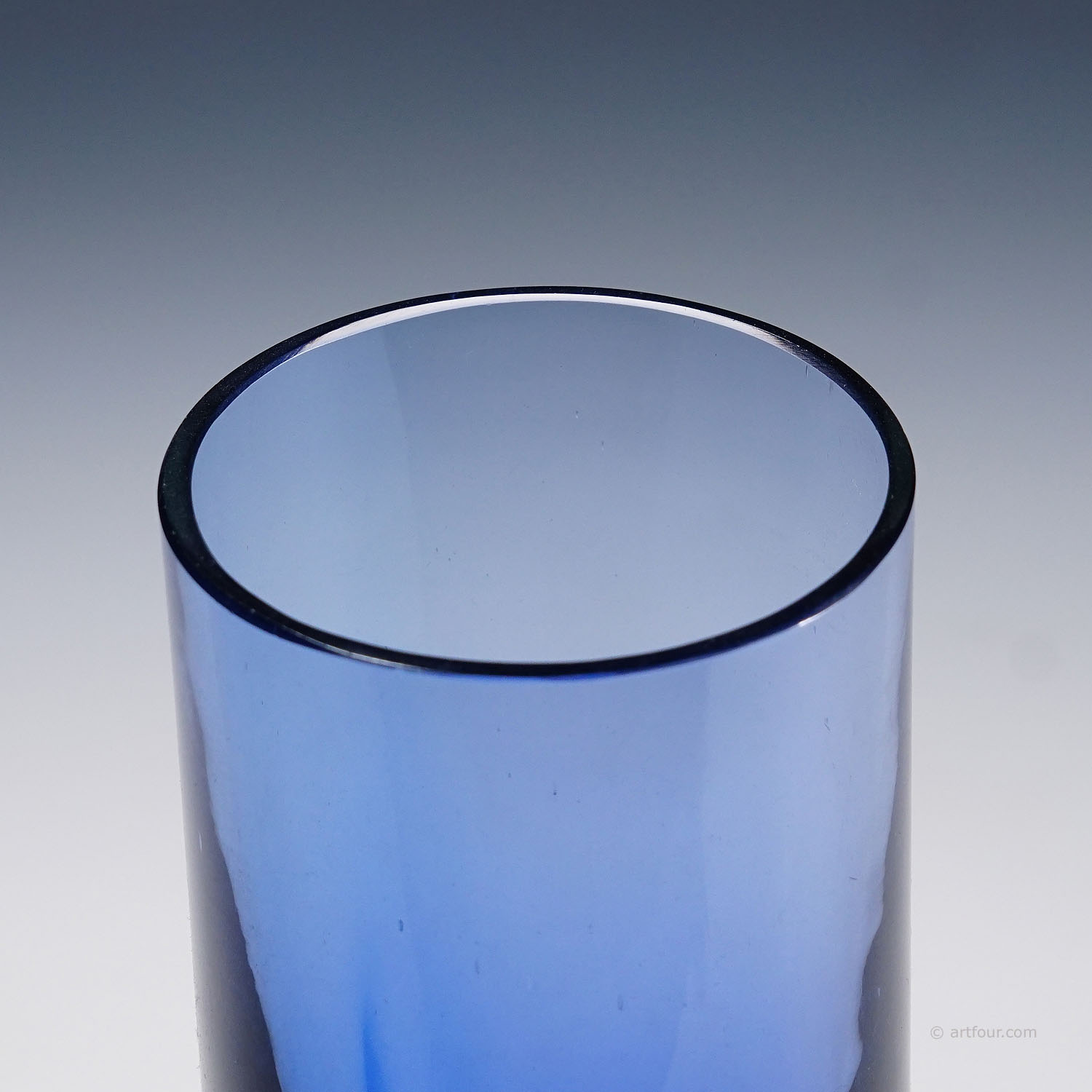 Archimede Seguso Sommerso Vase in Blue and Violet, Murano Italy ca. 1960s