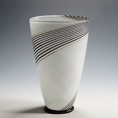 Dino Martens for Aureliano Toso Vase in Filigree Glass ca. 1950s.