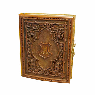 Antique Photo Album with Wooden Carved Cover, Brienz ca. 1900.