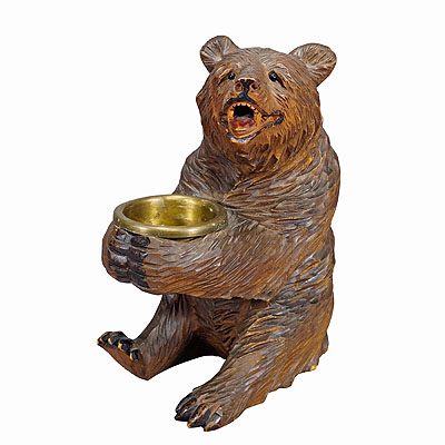 Wooden Carved Black Forest Bear with  Brass Bowl, Brienz 1920s.