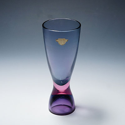 Archimede Seguso Sommerso Vase in Blue and Violet, Murano Italy ca. 1960s.